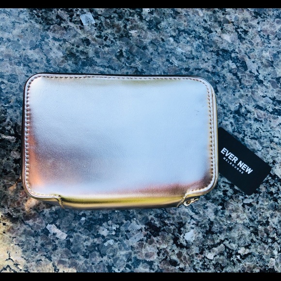 โค๏ธ EVER NEW Rose Gold zipped travel case - Picture 8 of 12